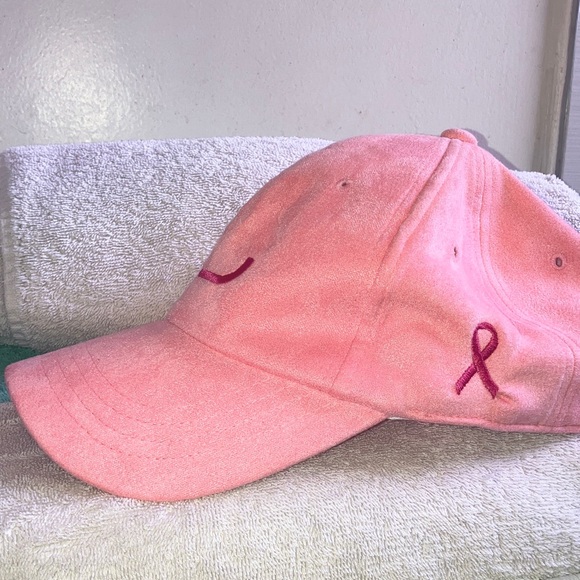 Pink Cap with "R" Monogram - Picture 2 of 3